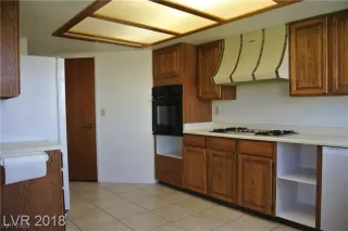 Photo #4: 2487109 Listing