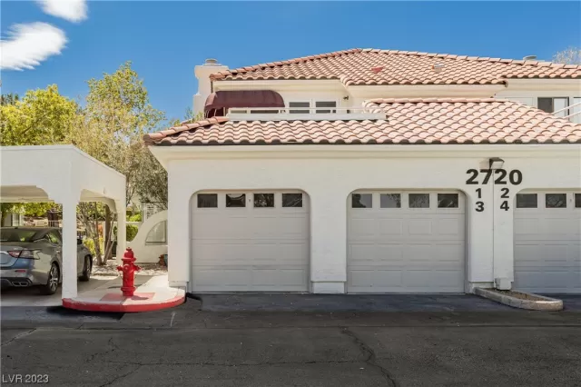 MLS: 2487116 Condo For Sale