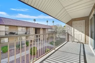 Photo #6: 2487162 Listing