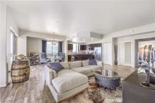 Photo #2: 2487173 Listing 