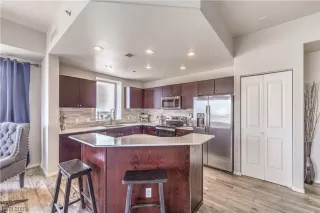 Photo #4: 2487173 Listing 
