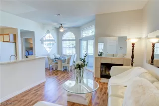 Photo #1: 2487183 Listing