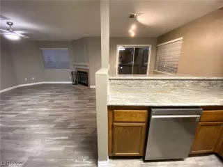 Photo #6: 2487198 Listing