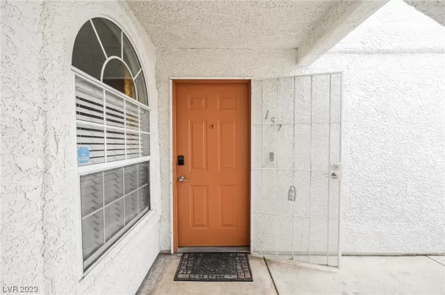 MLS: 2487202 Condo For Sale