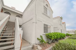 Photo #2: 2487202 Listing