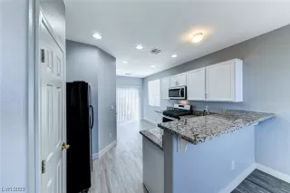 Photo #3: 2487208 Listing 