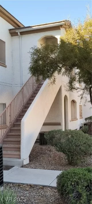 Photo #1: 2487210 Listing