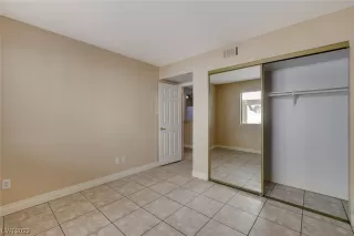 Photo #4: 2487212 Listing 