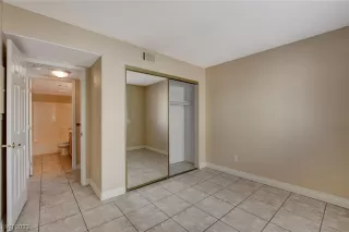 Photo #5: 2487212 Listing 