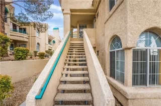 Photo #2: 2487215 Listing 