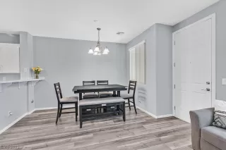 Photo #6: 2487228 Listing