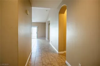 Photo #2: 2487247 Listing 