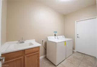 Photo #5: 2487247 Listing 