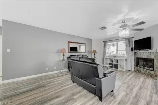 Photo #4: 2487248 Listing 