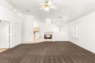 Photo #6: 2487309 Listing