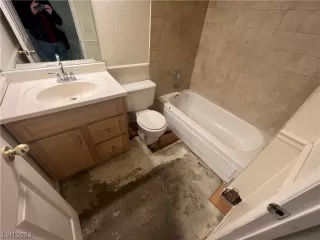 Photo #5: 2487350 Listing