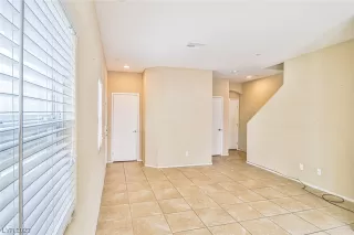 Photo #5: 2487352 Listing 