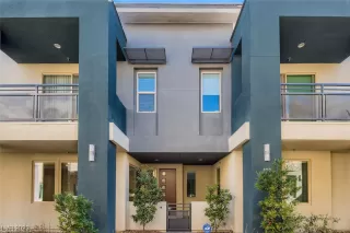 Photo #1: 2487356 Listing