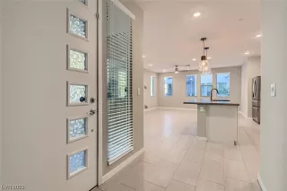 Photo #6: 2487356 Listing