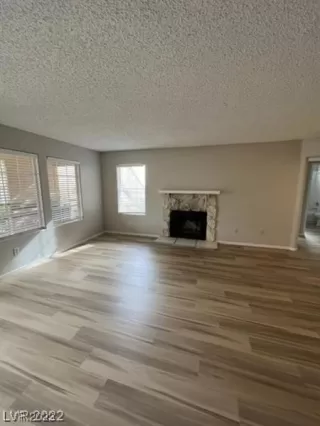 Photo #4: 2487361 Listing 