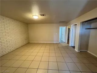 Photo #2: 2487366 Listing 