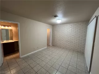 Photo #3: 2487366 Listing 