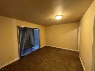 Photo #4: 2487366 Listing 