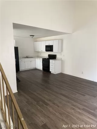 Photo #4: 2487392 Listing 