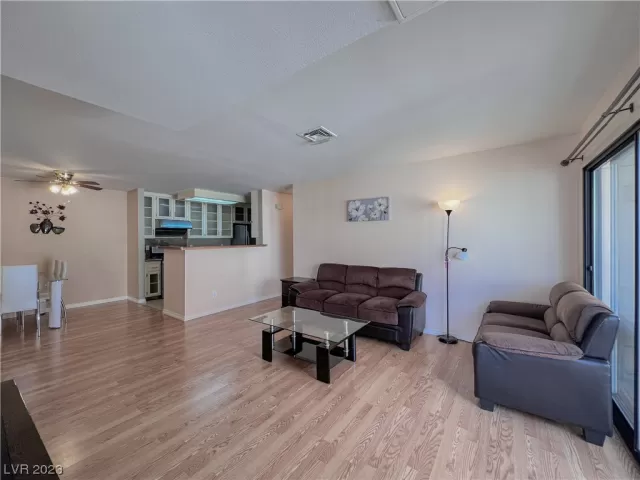 MLS: 2487440 Condo For Sale