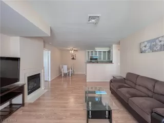 Photo #2: 2487440 Listing 