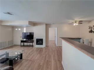 Photo #6: 2487440 Listing 