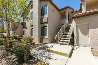 Photo #1: 2487445 Listing