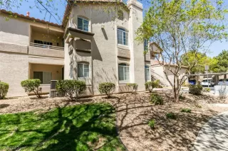 Photo #4: 2487445 Listing