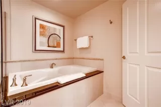 Photo #3: 2487446 Listing 