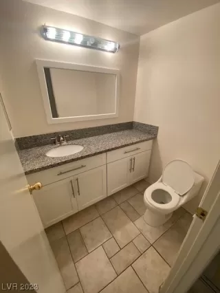 Photo #6: 2487463 Listing