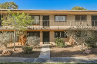 Photo #1: 2487493 Listing