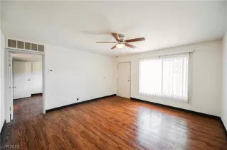 Photo #6: 2487493 Listing