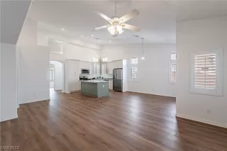 Photo #4: 2487535 Listing 
