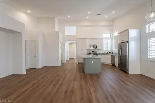Photo #6: 2487535 Listing 