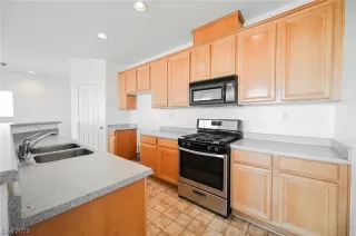 Photo #6: 2487554 Listing 