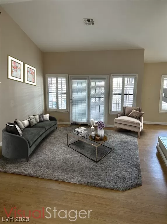 MLS: 2487561 Condo For Sale