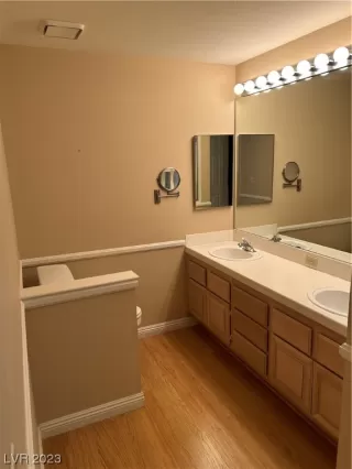 Photo #6: 2487561 Listing