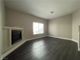 Photo #2: 2487584 Listing 