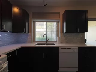 Photo #4: 2487584 Listing 