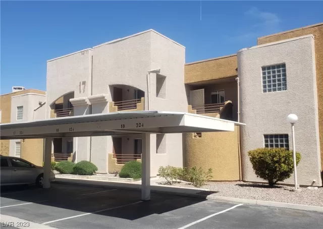 MLS: 2487601 Condo For Sale