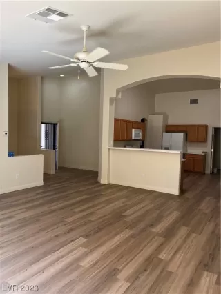 Photo #5: 2487609 Listing 