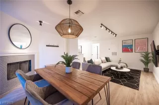 Photo #1: 2487614 Listing 