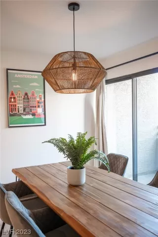 Photo #3: 2487614 Listing 