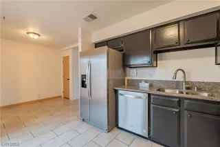 Photo #3: 2487618 Listing 