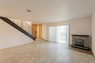 Photo #6: 2487618 Listing 